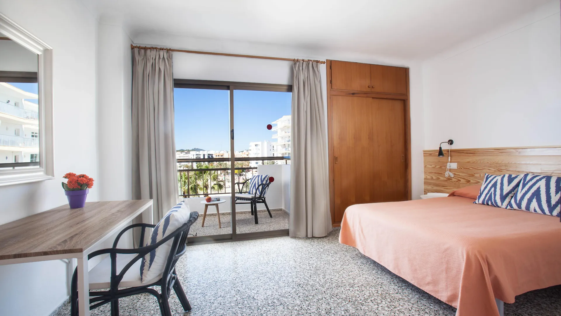 Apartamentos Bahia Santa Eulária des Riu 0*,  Espanha