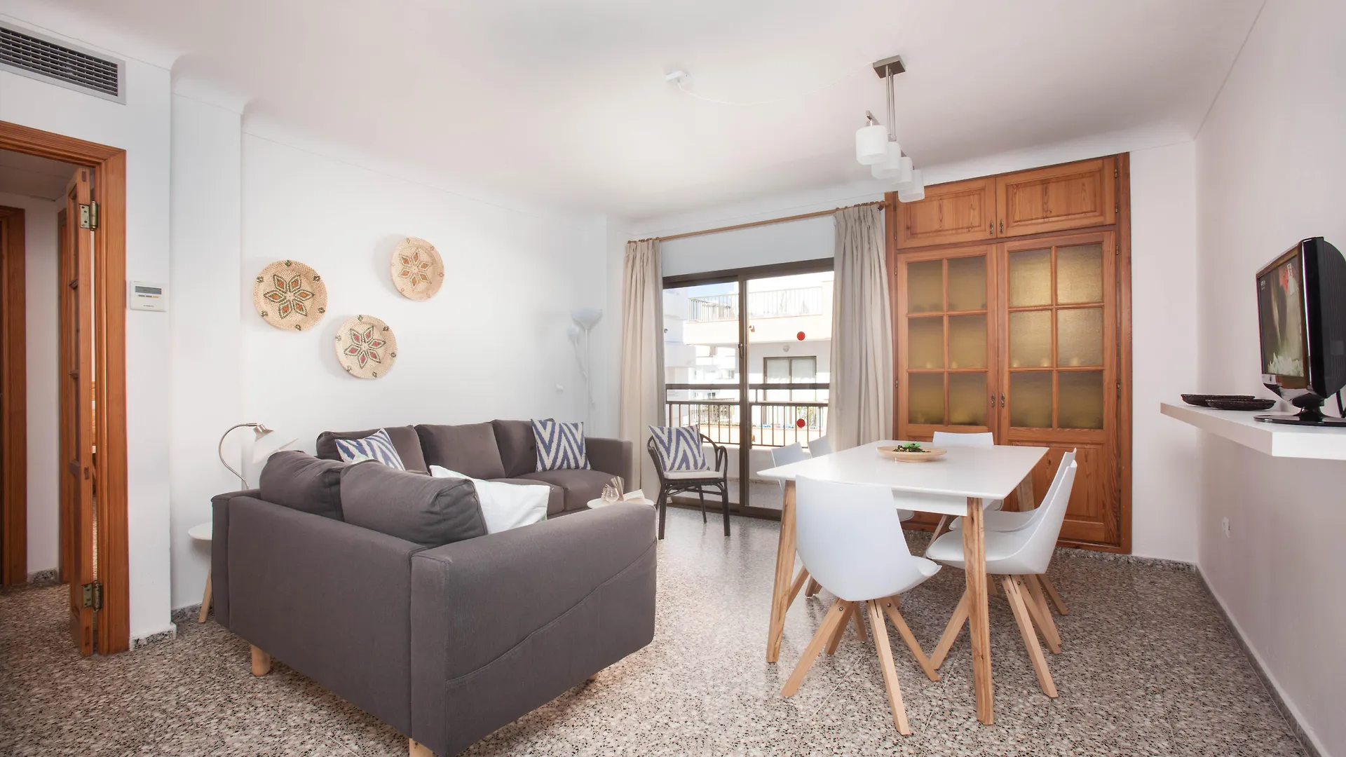Apartamentos Bahia Santa Eulária des Riu