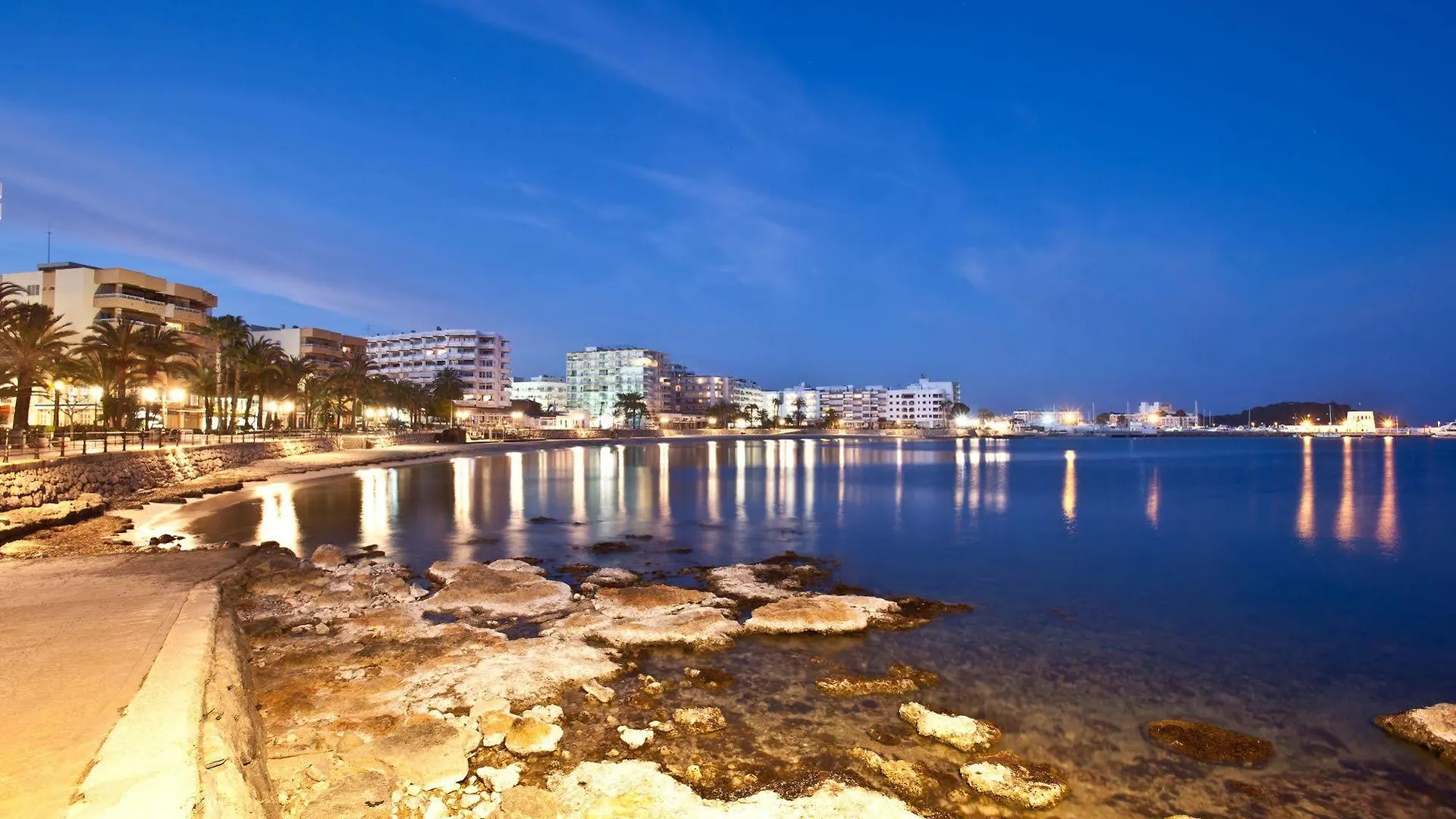 Apartamentos Bahia Santa Eulária des Riu