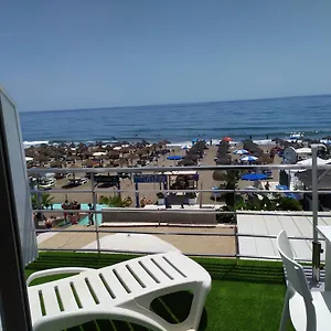 https://carihuela-beach-apartamentos.hotelsinnerja.org
