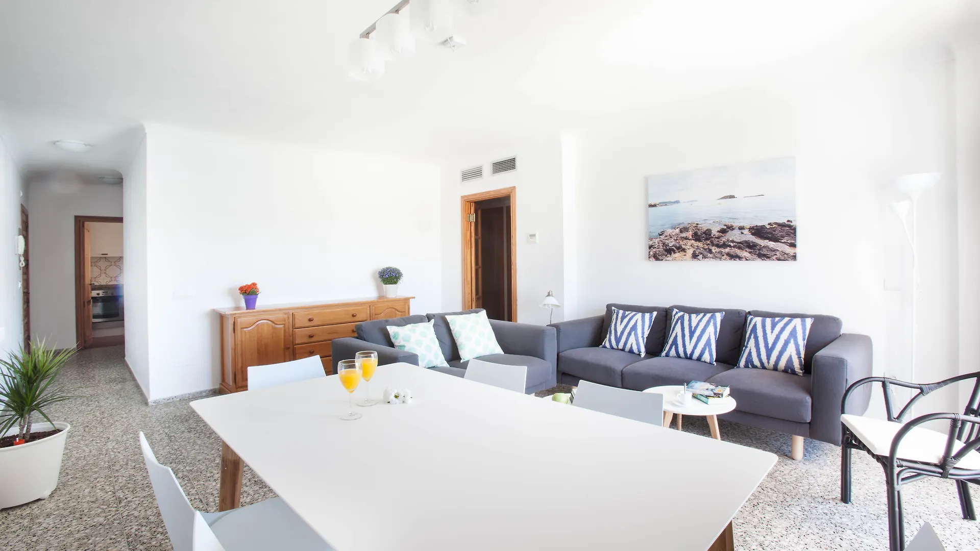 Apartamentos Bahia Santa Eularia des Riu 0*,  Spain